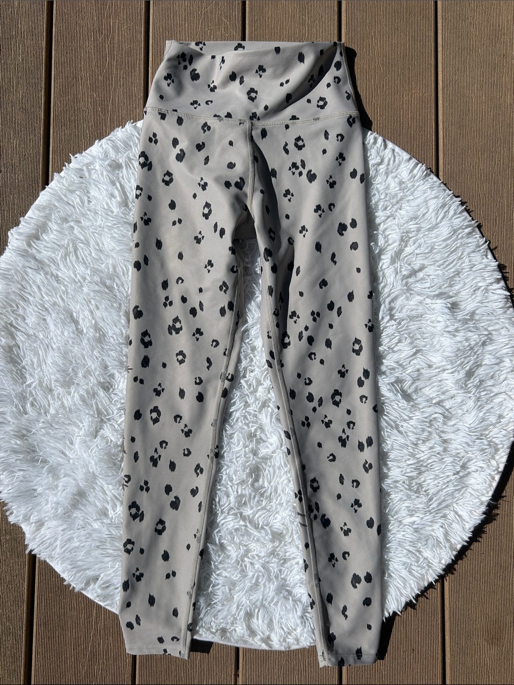 SAGE Collective Diamond Cheetah High Waist Yoga Leggings Women’s Size XS - Picture 2 of 16